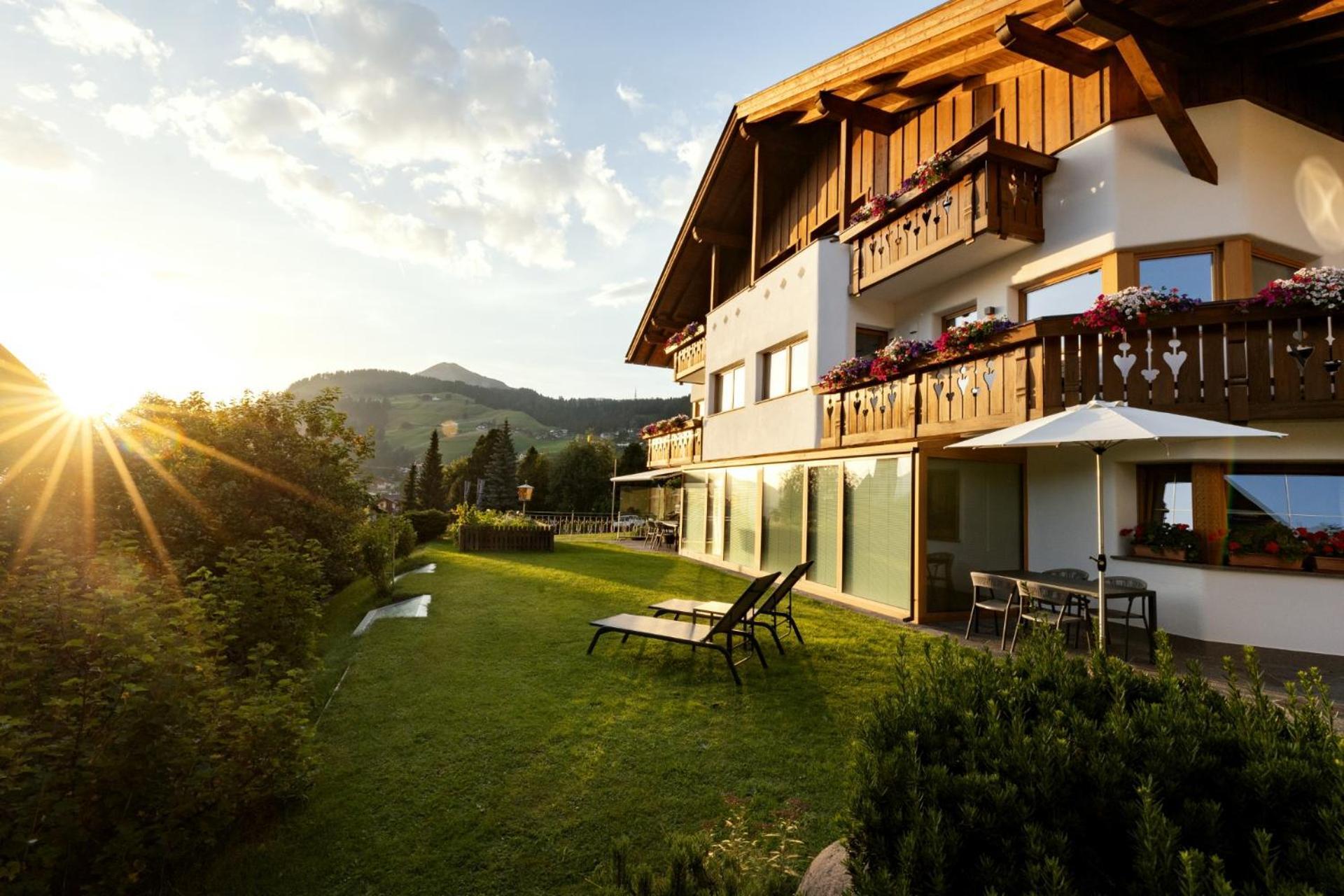 Apartments Burvel Selva di Val Gardena Dış mekan fotoğraf
